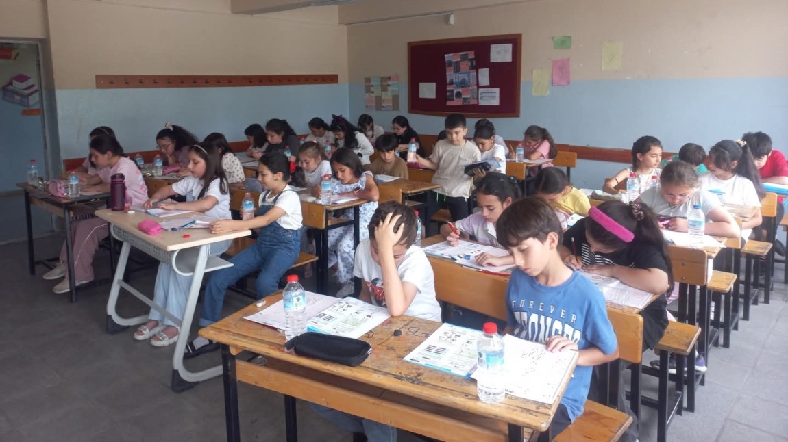 2025 okul tanıtım ve bursluluk sınavımızı çok şükür sorunsuz bir şekilde gerçekleştirdik.  